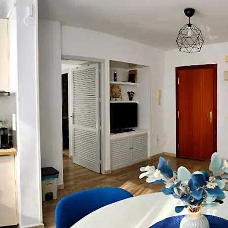 Light Blue - Centrico * Torremolinos